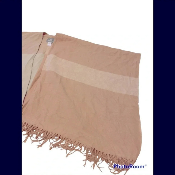 SOIA & KYO Poncho - Picture 4 of 8